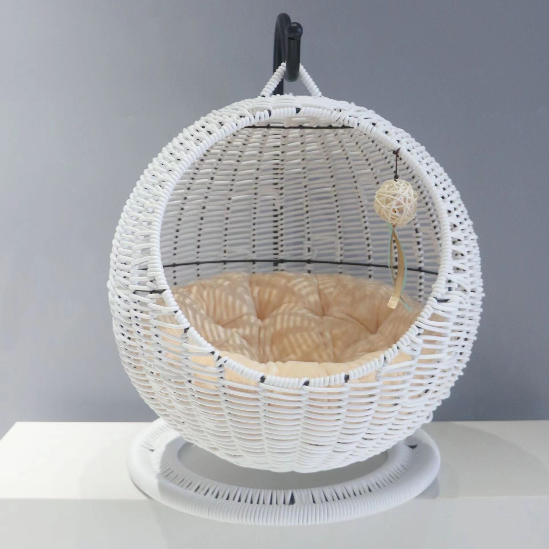 Semi-Enclosed Pet Hammock Cat Bed, Rattan Hanging Basket for Cats