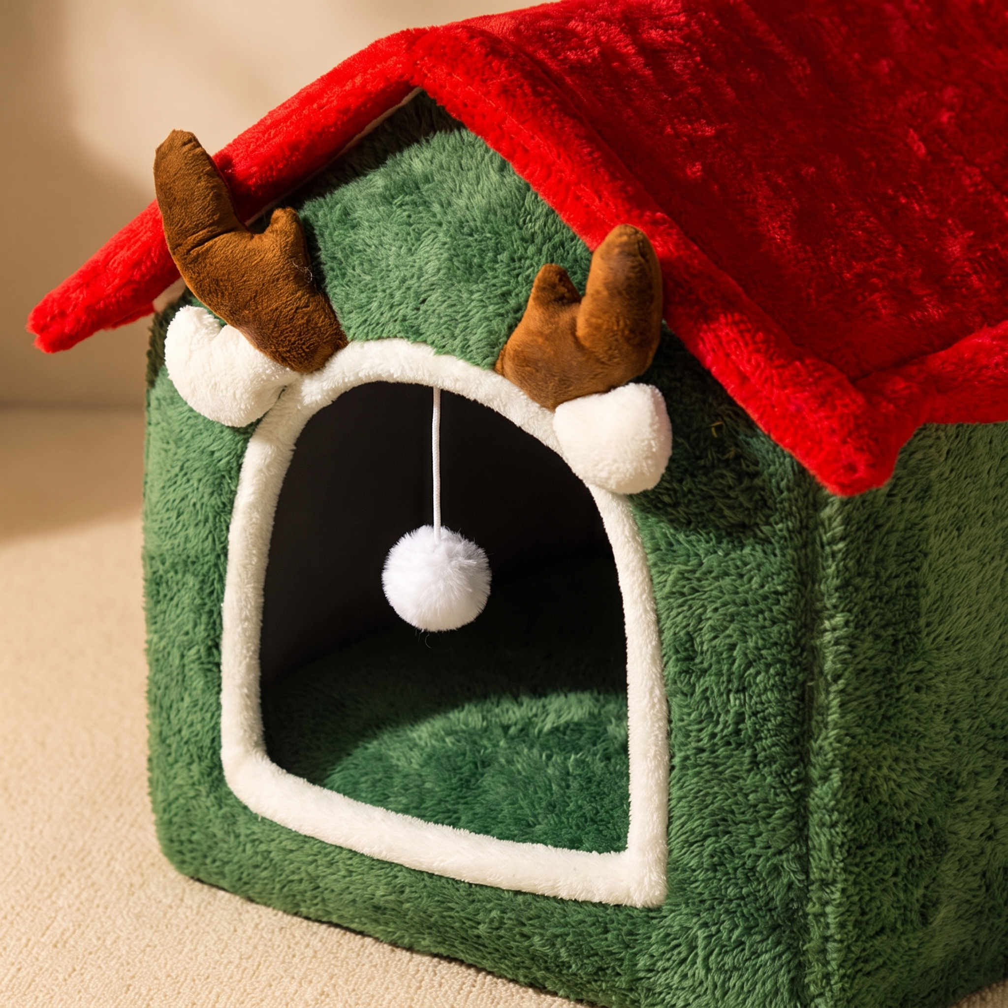 Close detail of the fleece lining and padded entrance of the cat house