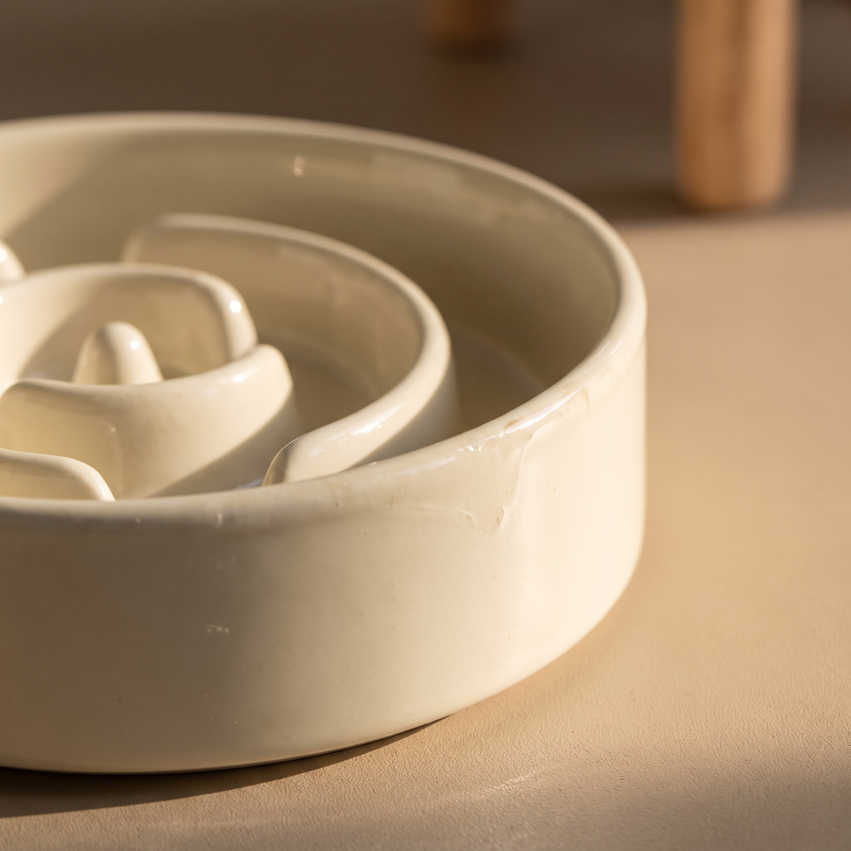 Close view of the fired glaze and the weight of the ceramic rim