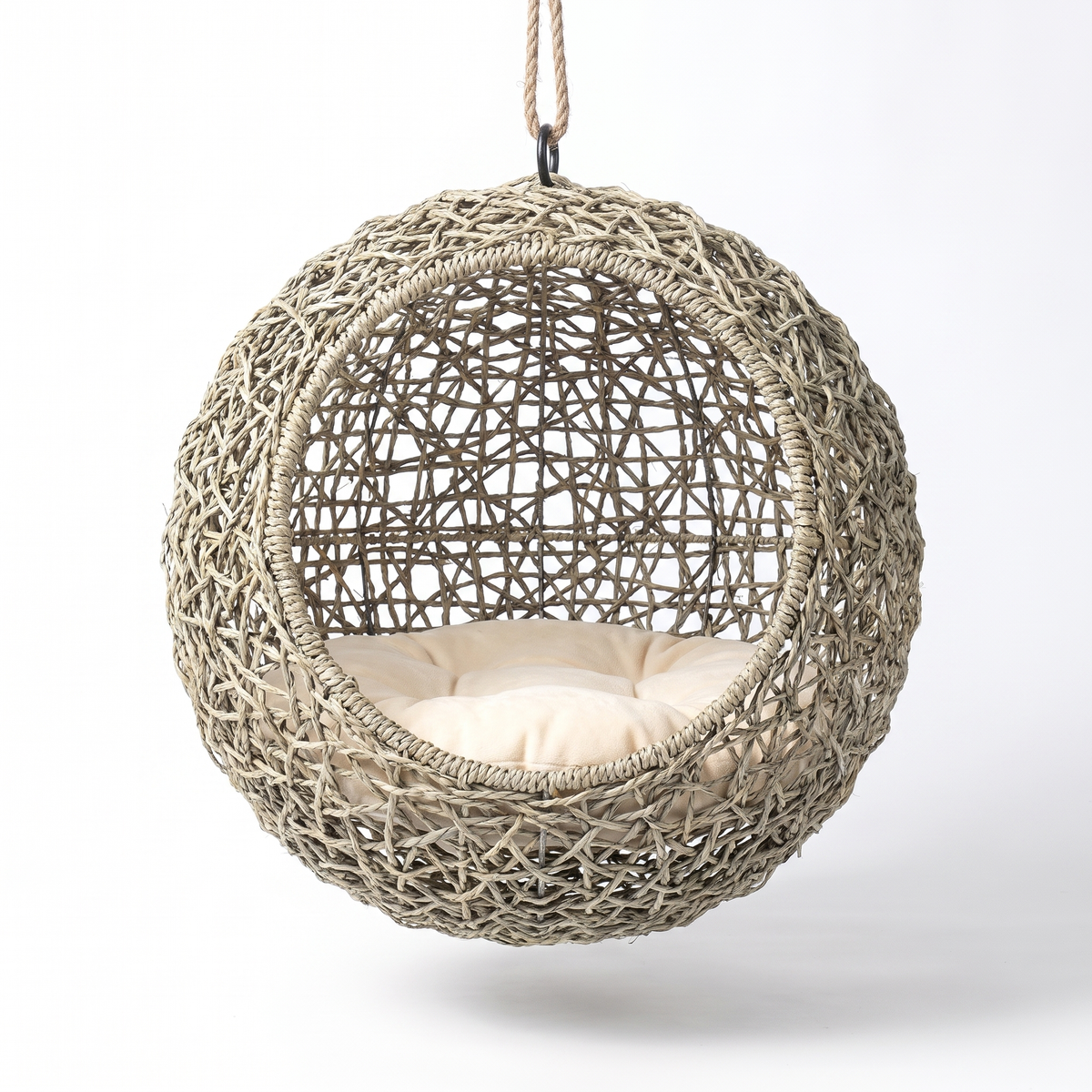 Hanging cat basket in greyish-yellow natural seagrass